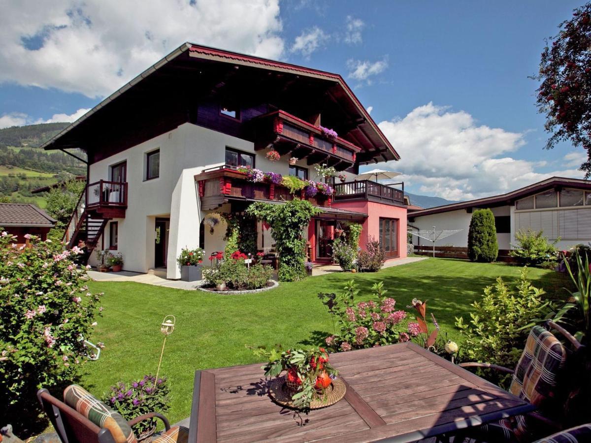 Apartment In Bramberg Am Wildkogel With Balcony Екстер'єр фото